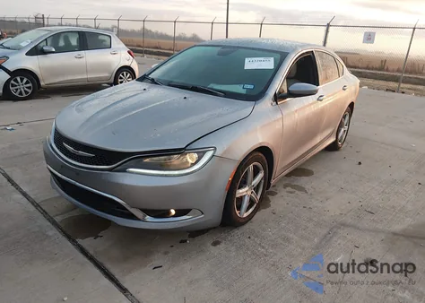 2015 Chrysler 200 C z USA, uszkodzony, nr VIN 1C3CCCCB7FN520537